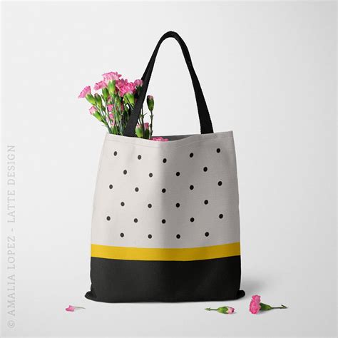 polka dot tote bag.